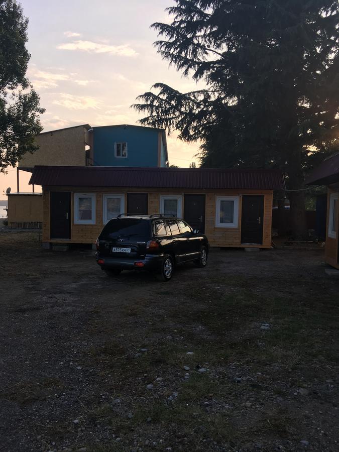 Guest House Tri Topolya Lidzava 外观 照片