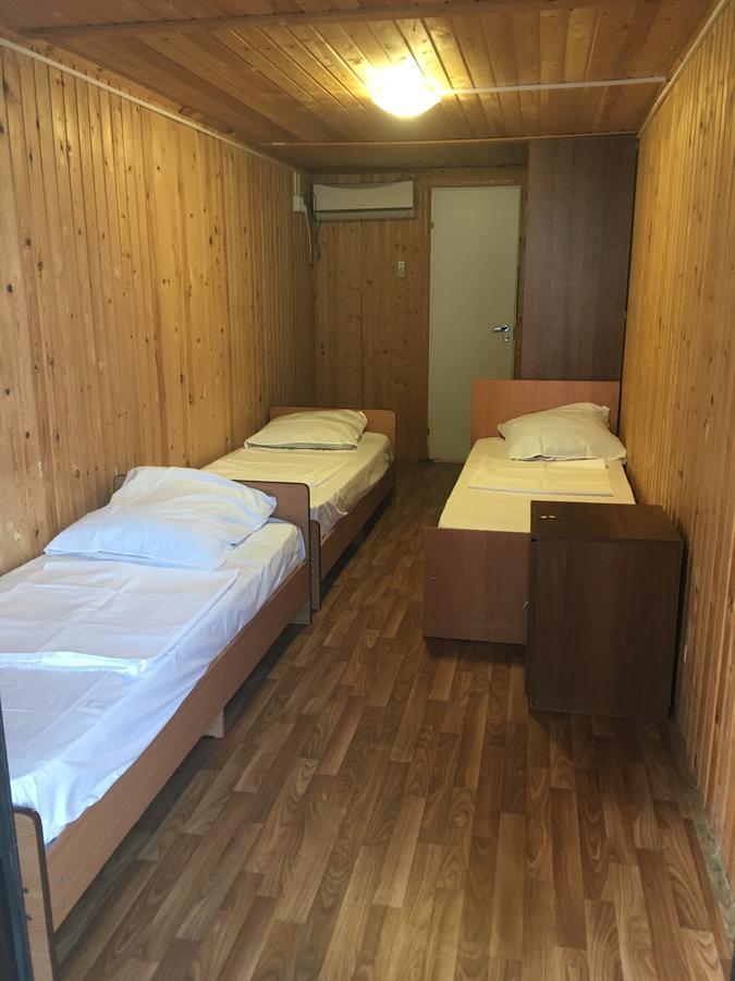 Guest House Tri Topolya Lidzava 外观 照片